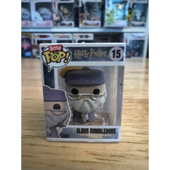 BITTY Albus Dumbledore 1" Funko Pop #15 Harry Potter Wizarding World Hogwarts - Picture 1 of 6